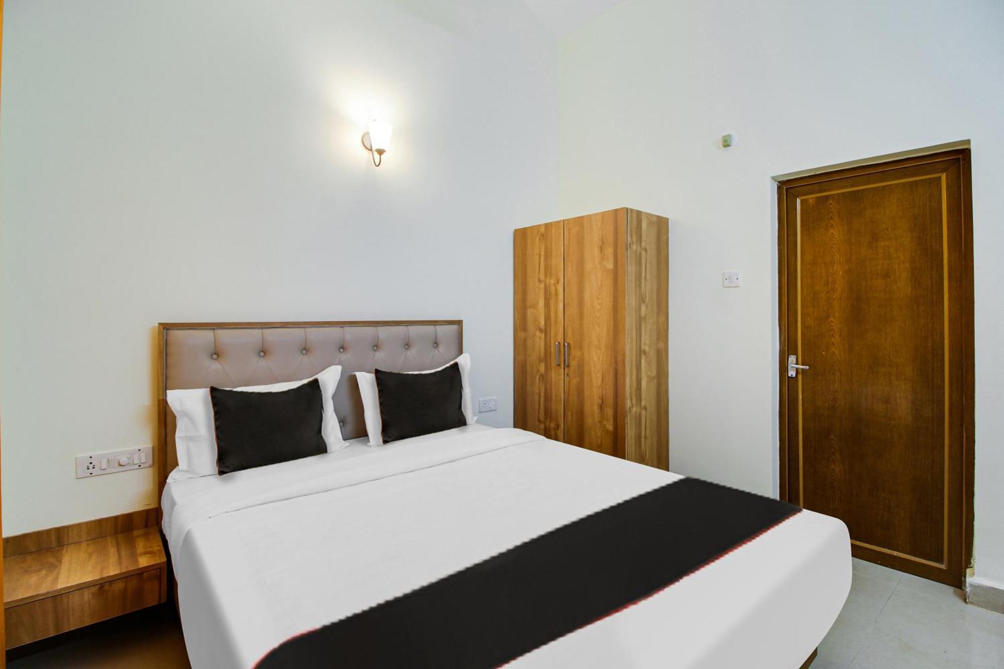 Declassio By Goa'S Pearl Near Aguada Fort Hotel Nerul  Buitenkant foto
